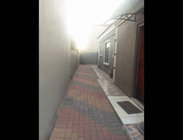 3 BEDROOM HOUSE FOR SALE IN ROODEKOP